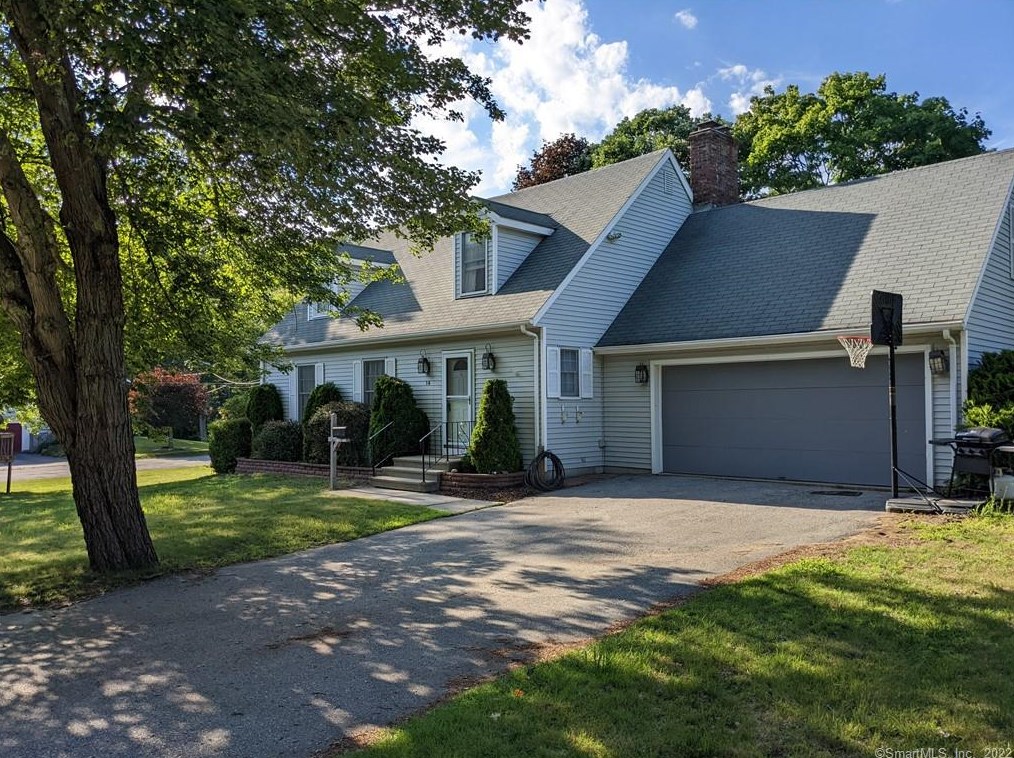 14 Ronald St, Brooklyn, CT 06234