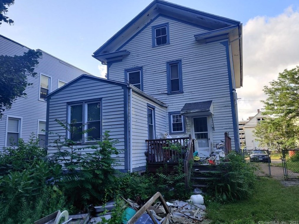 54 Gilbert Ave, New Haven CT  06514-3323 exterior