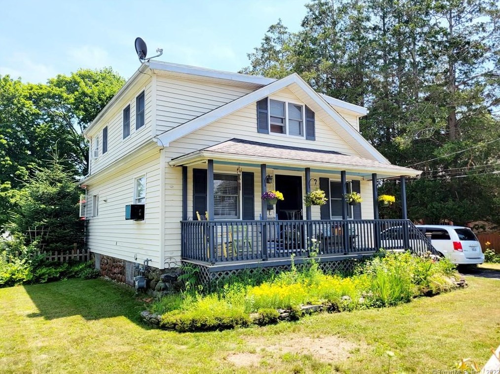 10 Wilcox Manor, Pawcatuck, CT 06379