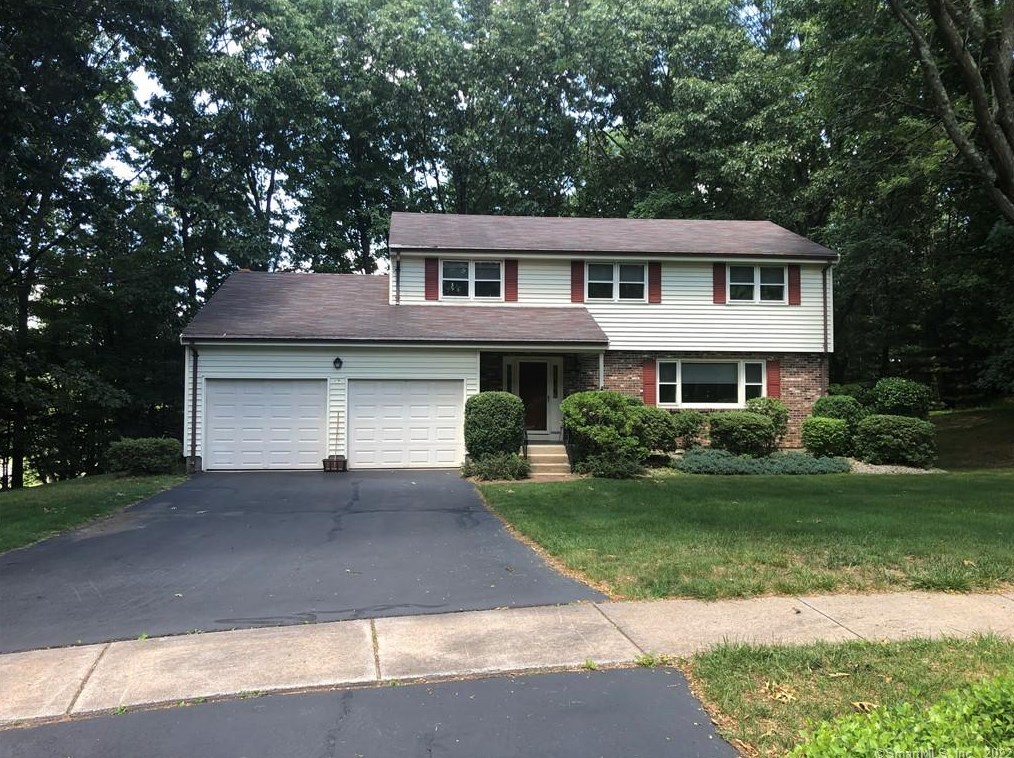 67 Windwood Dr, Glastonbury, CT 06033
