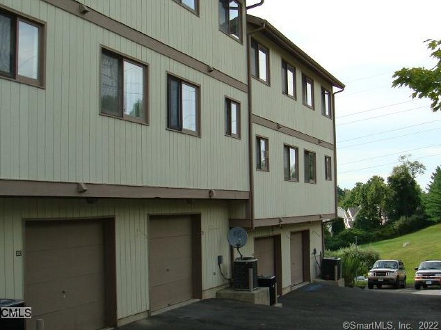 27 Crows Nest Ln #21c, Danbury, CT
