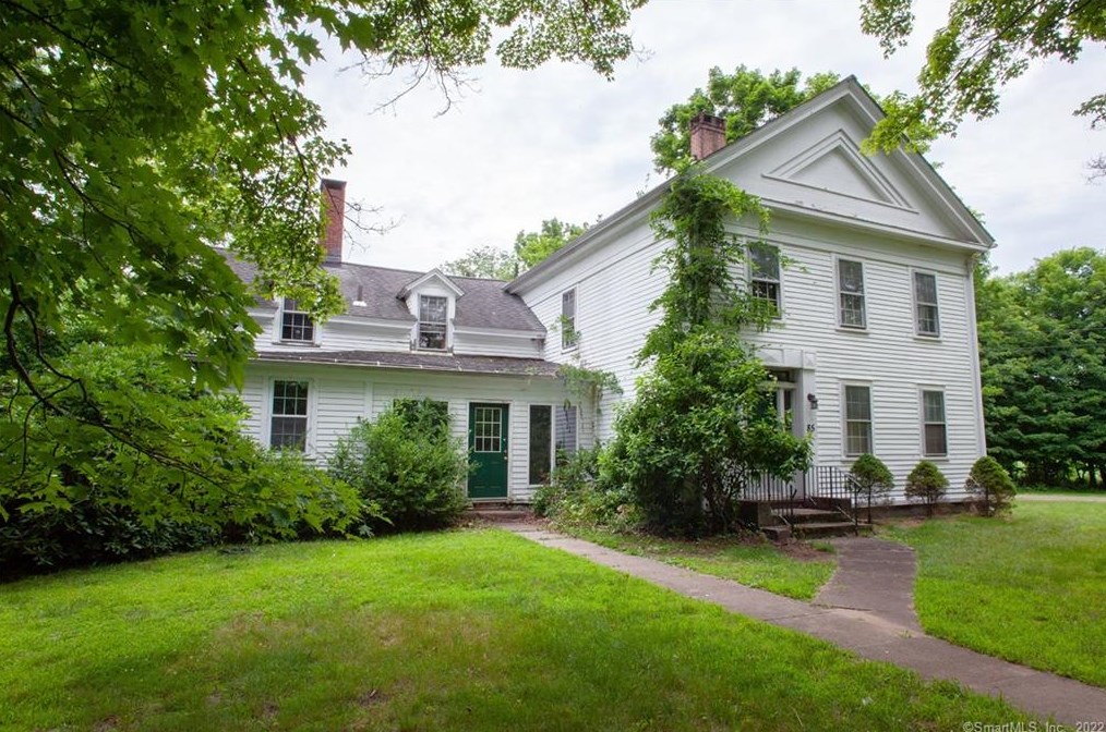85 Hoskins Rd, Simsbury, CT 06070-1249