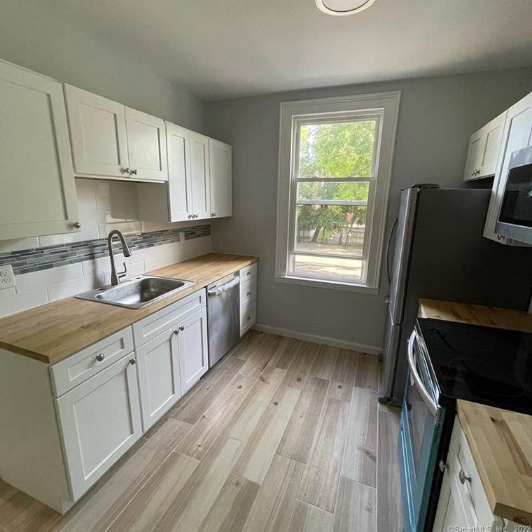 283 Collins St, Hartford, CT 06105