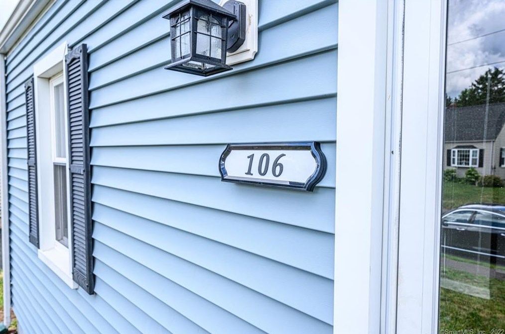 106 Shawmut Ave, North Haven, CT 06473