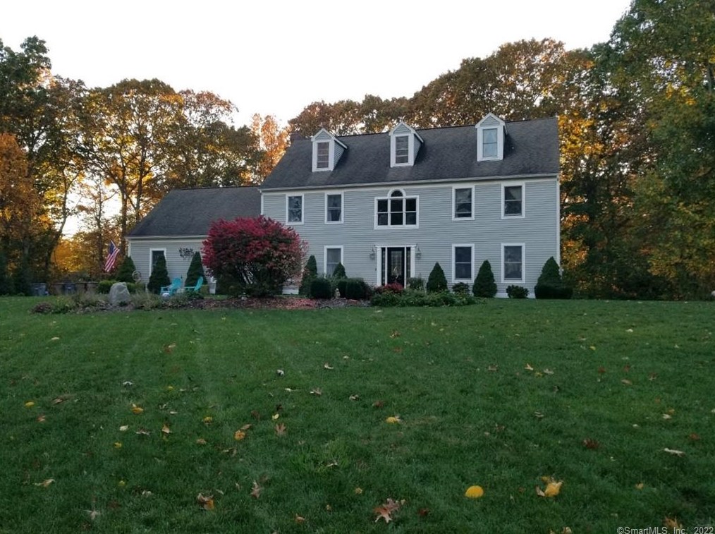 6 Jeremy Dr, East Lyme, CT 06333