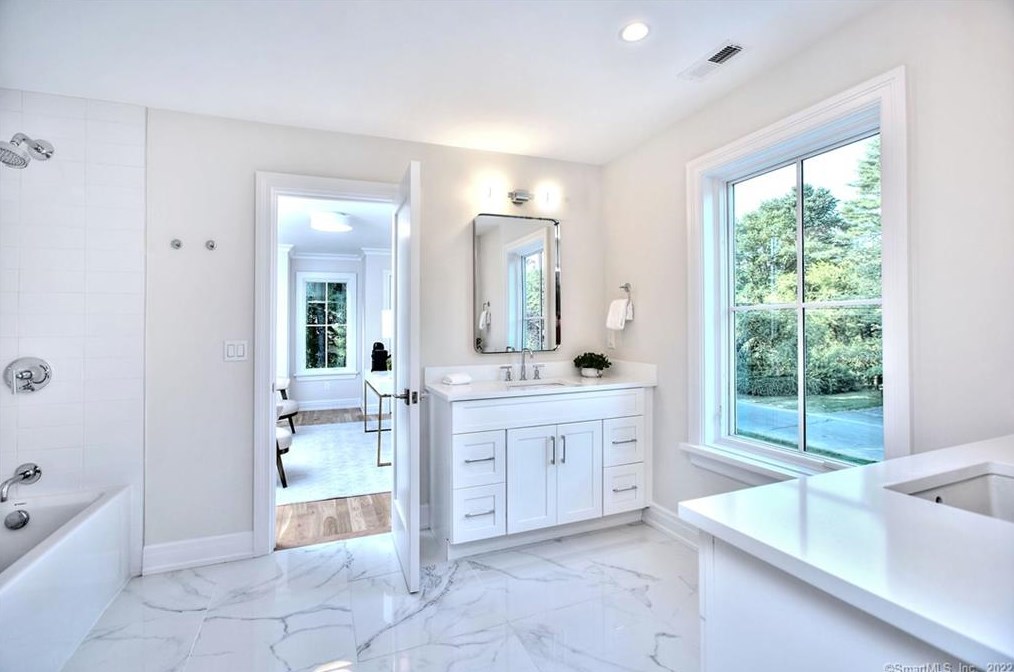 36 Bonnie Brk Rd, Westport CT 06880-1508 exterior