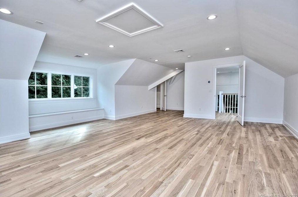 36 Bonnie Brk Rd, Westport CT 06880-1508 exterior