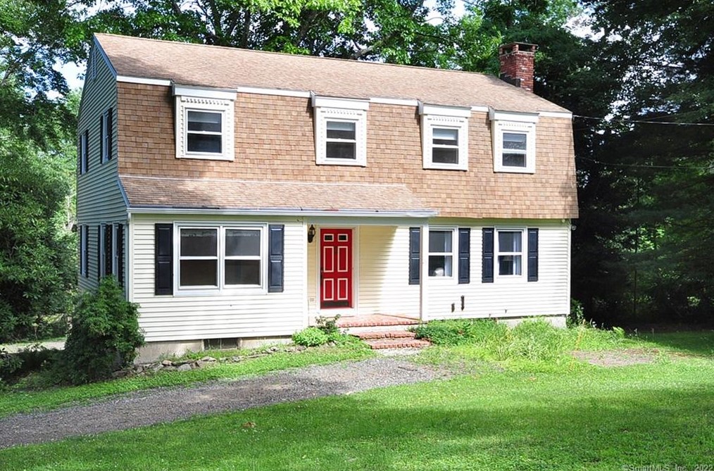25 Canfield Dr, Bridgewater, CT 06752-1309
