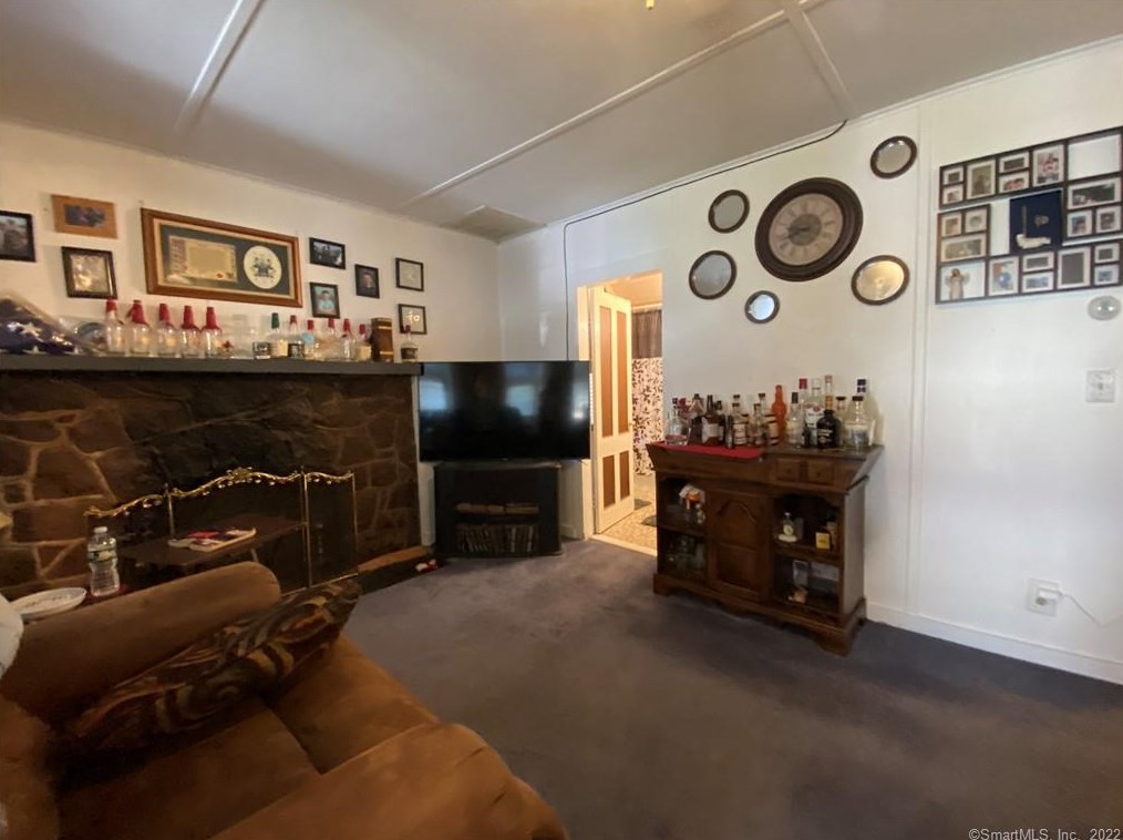 15 Beecher Pl, New Haven CT 06512-3904 exterior