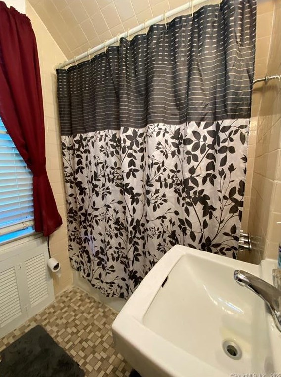 15 Beecher Pl, New Haven CT 06512-3904 exterior