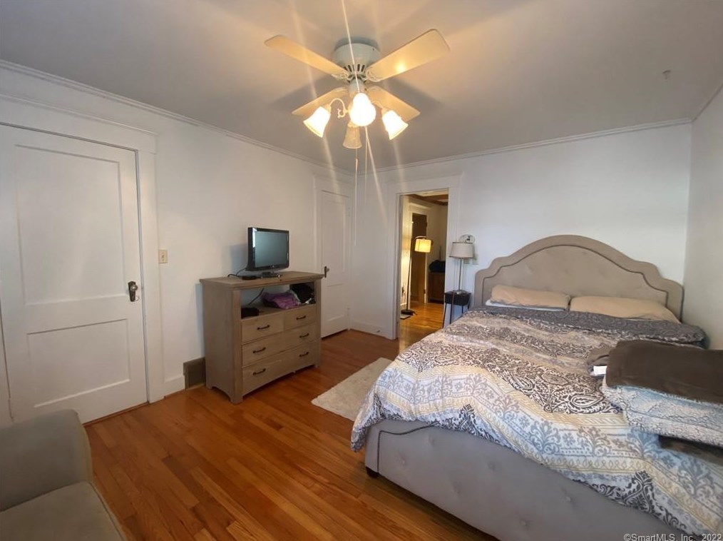 15 Beecher Pl, New Haven CT 06512-3904 exterior