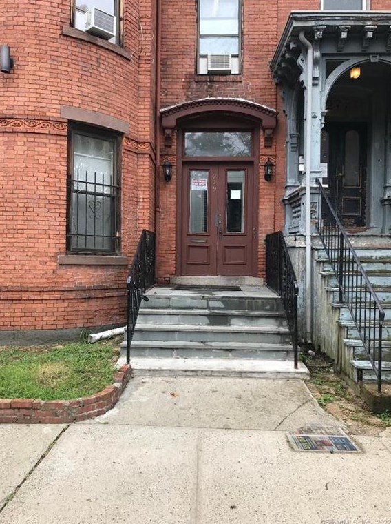 279 Dwight St #1, New Haven, CT 06511