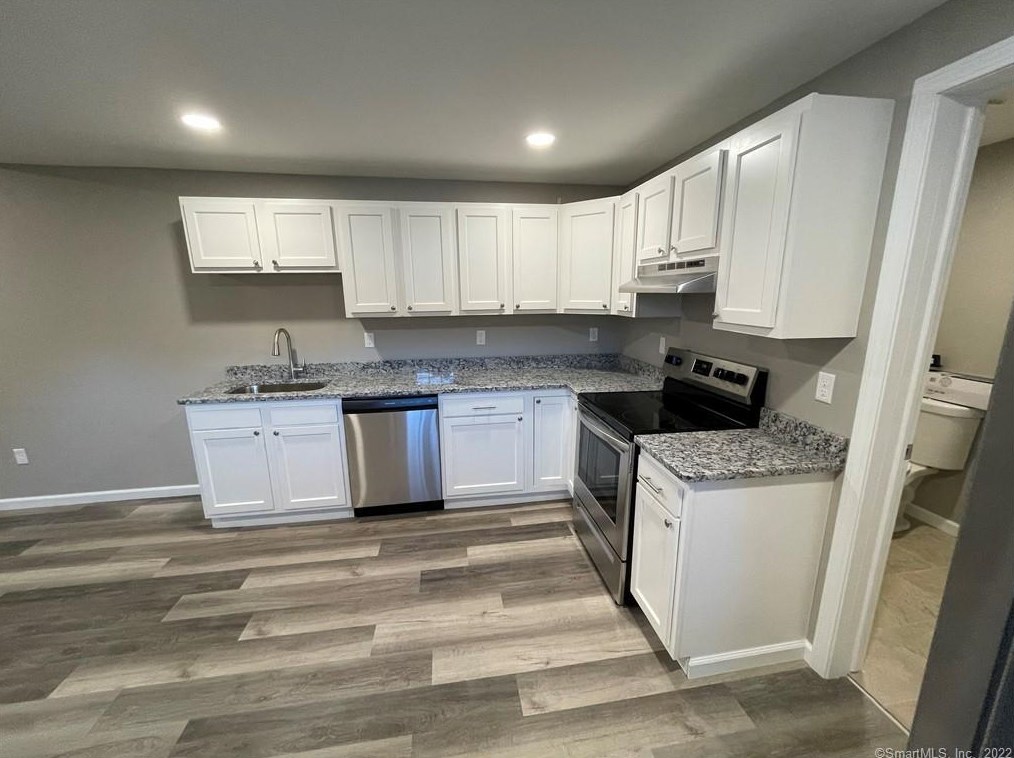 526 Canterbury Turnpike #d, Norwich, CT 06360