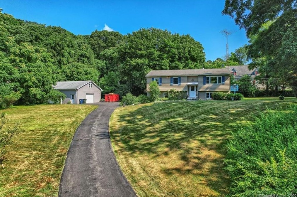 155 Stoneleigh Ave, Kent Lakes NY  10512-3985 exterior