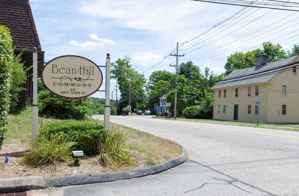 213 W Town St #h43, Norwich, CT 06360