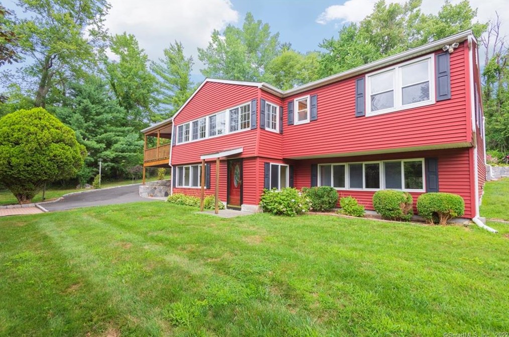 13 Arden Ave, Danbury, CT 06812