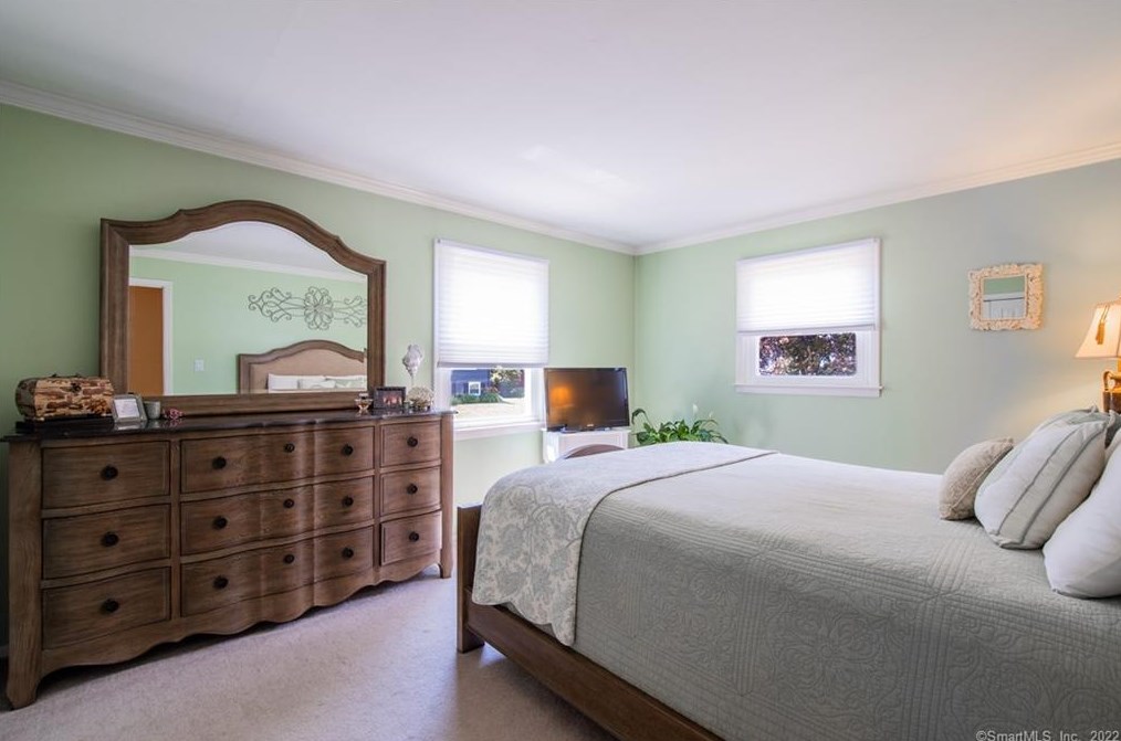 103 Hilltop Ln, New Haven CT 06516-4808 exterior