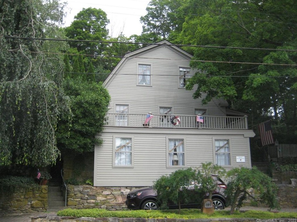 409 Washington St, Norwich, CT 06360-2450