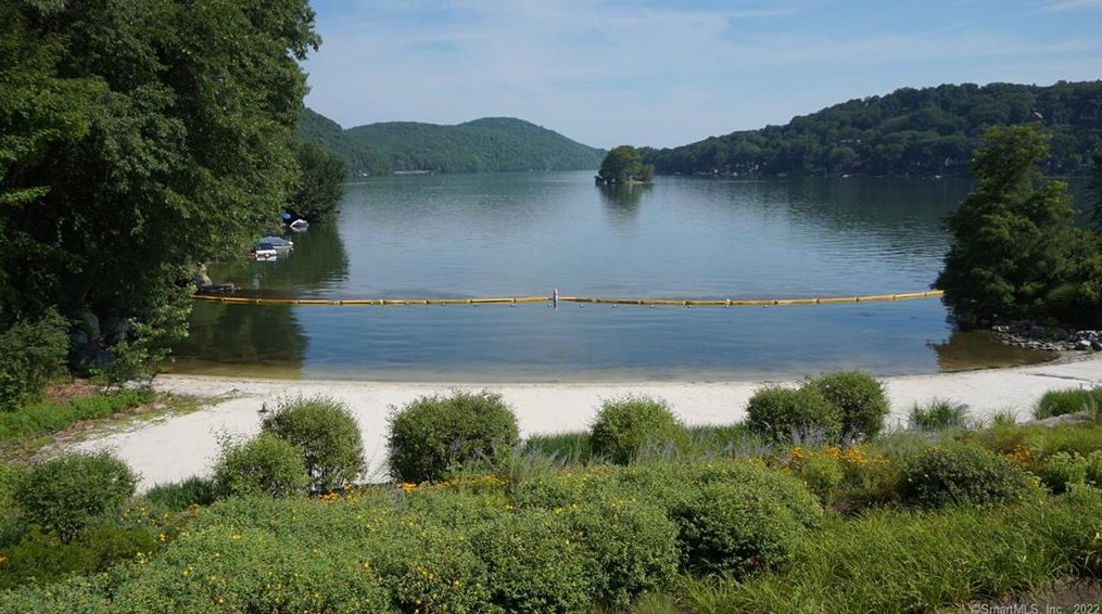 16 Hayestown Rd #c202, Danbury, CT