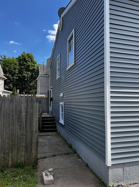 31 1st St, Meriden CT  06451-4018 exterior