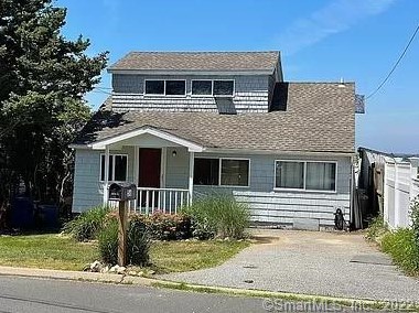 56 New Shore Rd, Waterford, CT 06385