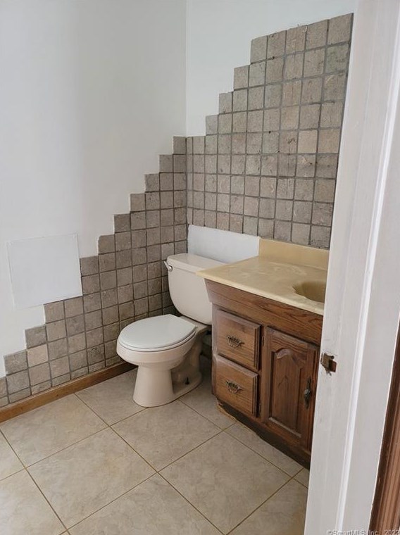 51 St, Hartford CT 06114-2642 exterior