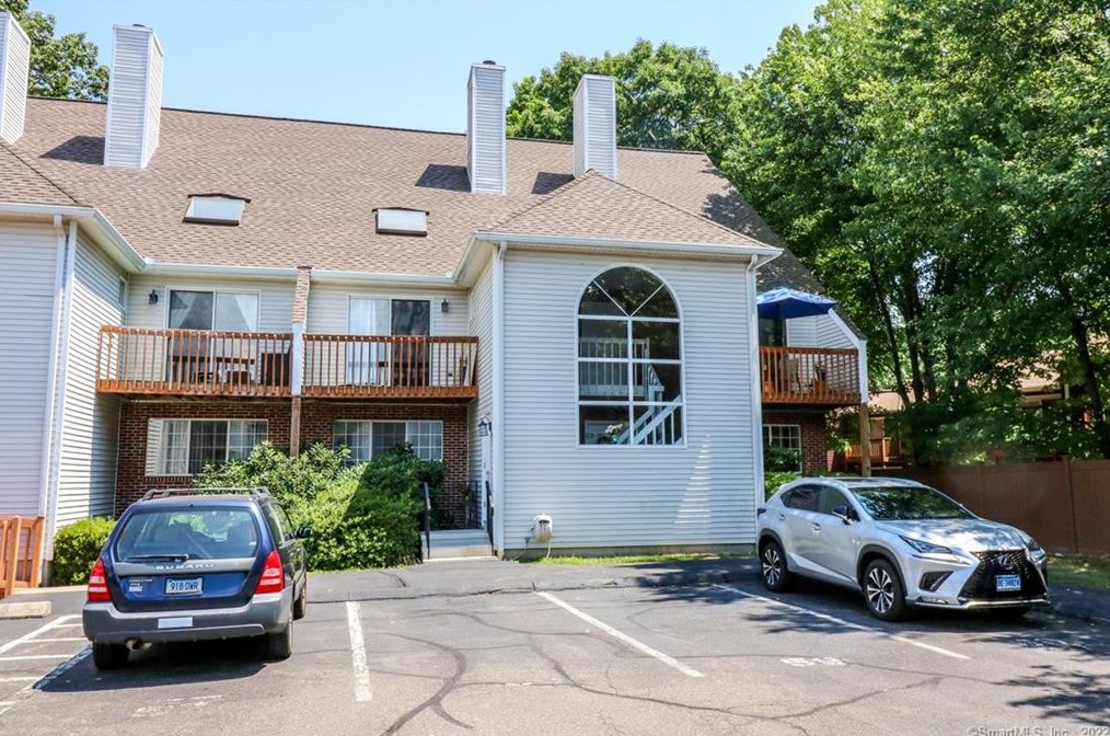 3200 Madison Ave #17, Bridgeport, CT 06606