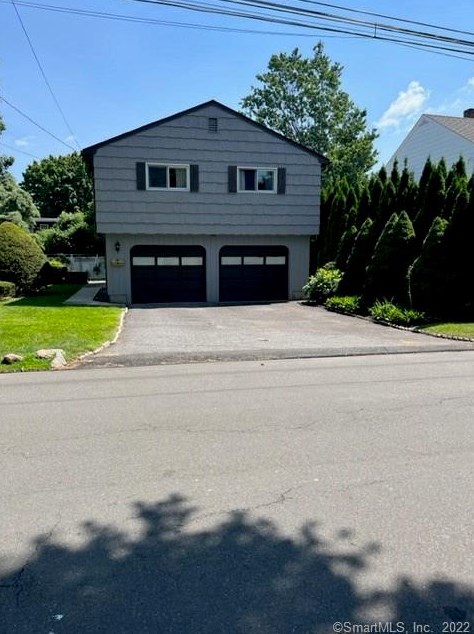 61 James St, Fairfield, CT 06824-6419