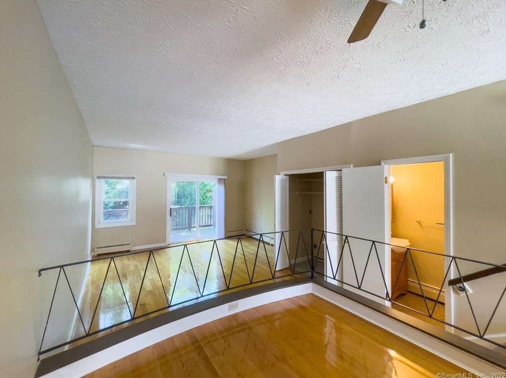 60 Linwood Ave Apt A, Colchester, CT