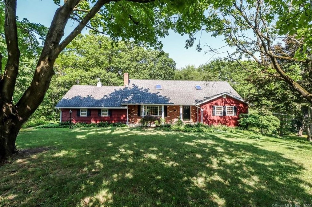 7 Fox Den Rd, Danbury, CT 06811-3424