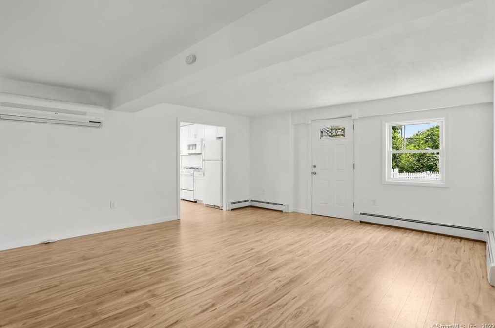 3 Hill St #a, New Canaan, CT 06840