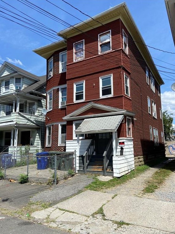 448 Poplar St #1, Bridgeport, CT 06605