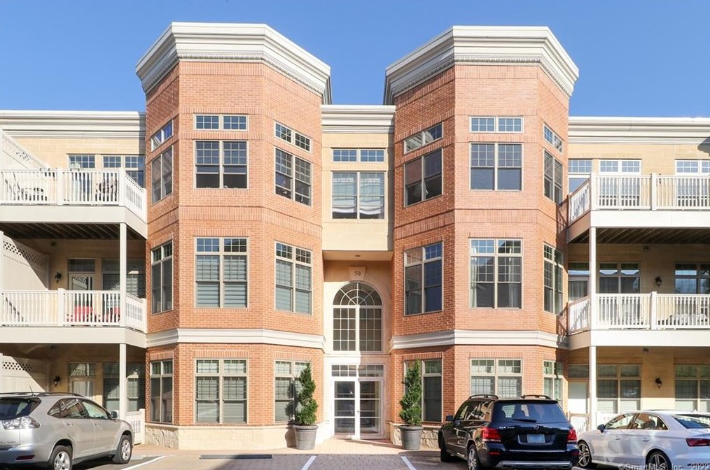 50 Stone Ridge Way Apt 2c, Fairfield, CT