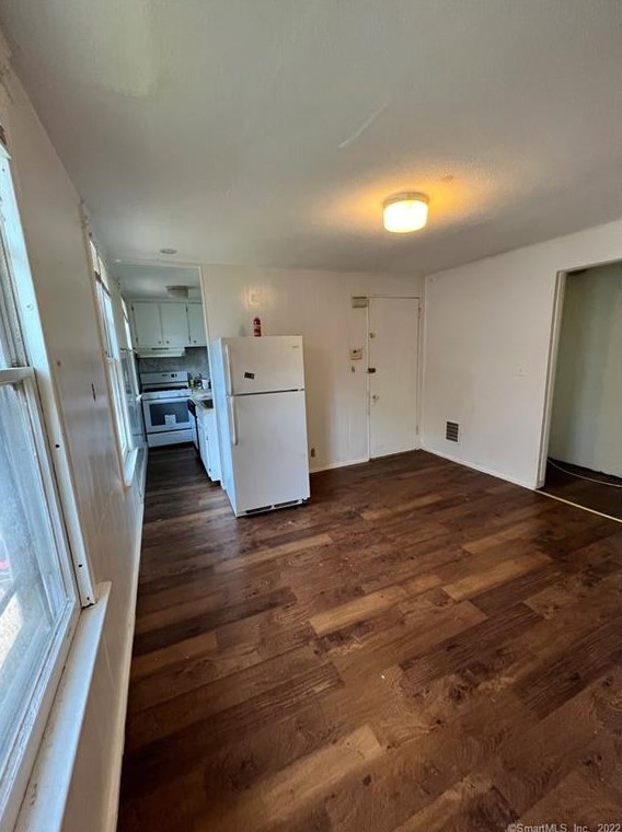 1560 Ella T Grasso Blvd, New Haven, CT 06511