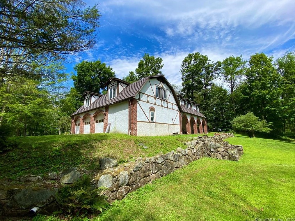 84 Jackson Rd, West Woods, CT 06069
