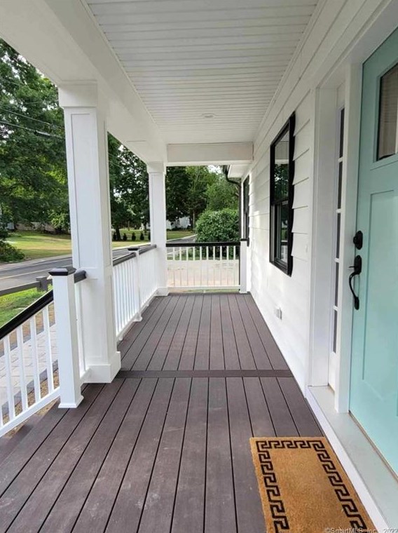 42 Seaside Ave #2nd Fl, Westbrook, CT 06498