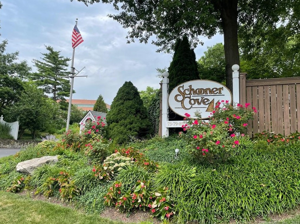 105 Harbor Dr #121, Stamford, CT 06902