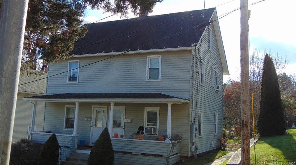 14 John St, Huntington, CT 06484