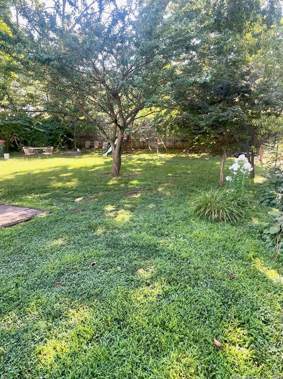 141 Murray St, Meriden CT 06450-4434 exterior