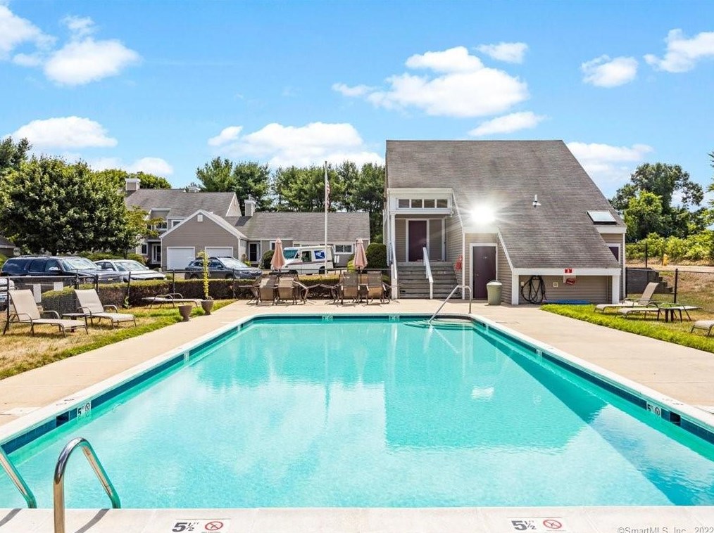 20 Jerimoth Dr, Branford CT  06405-2226 exterior