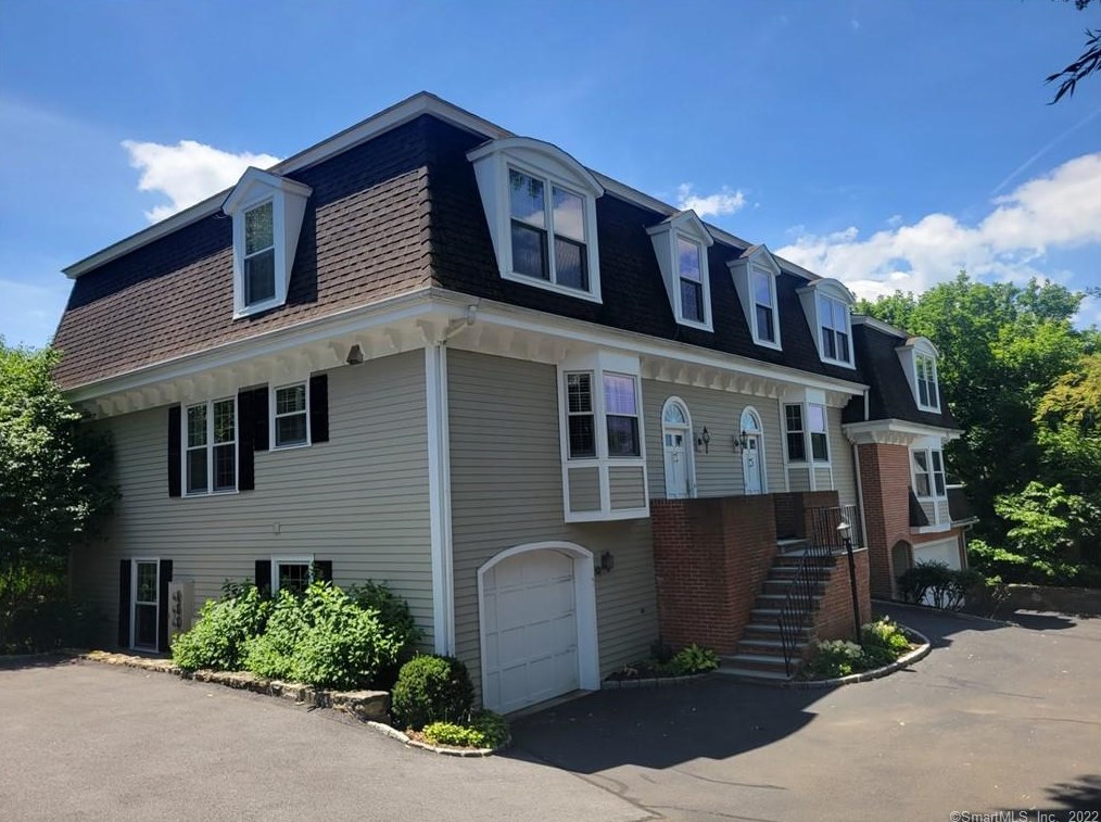 172 Field Point Rd #8, Greenwich, CT 06830