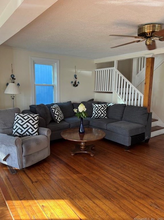 48 Lawrence Ave, Milford, CT 06460