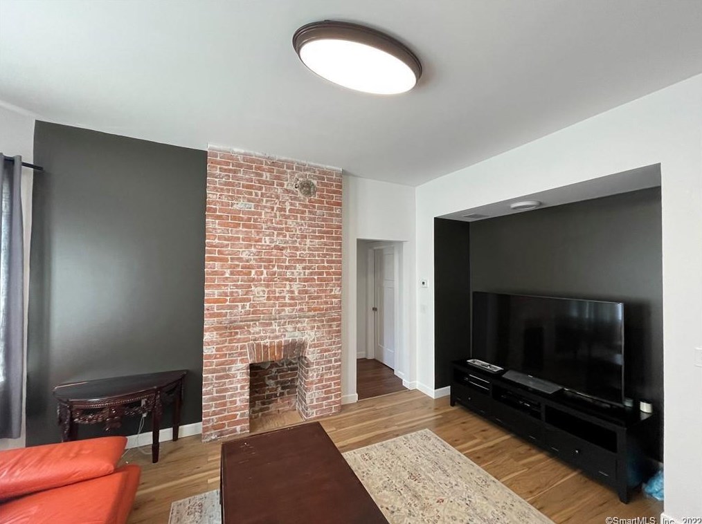 260 Washington St #1, New Britain, CT 06051