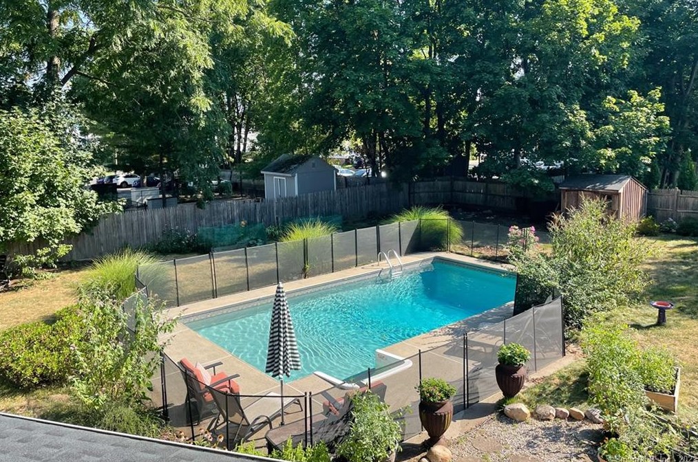 58 Gifford Rd, Hartford, CT 06119-2208