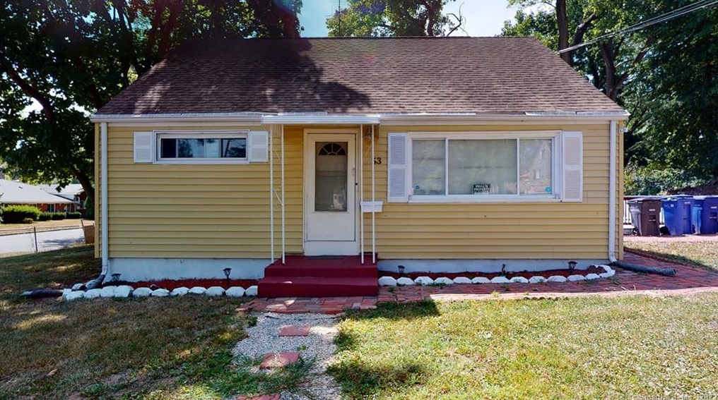 53 Baltic St, Hartford, CT 06112