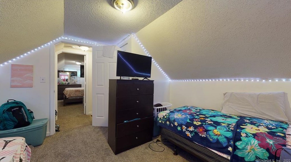 53 Baltic St, Hartford CT  06112-1202 exterior