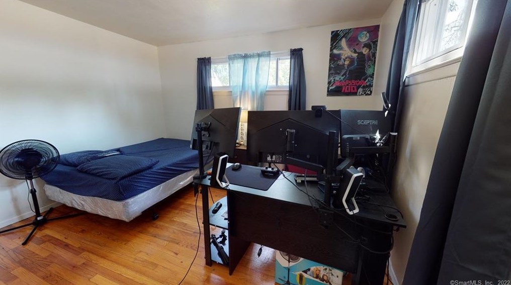 53 Baltic St, Hartford CT  06112-1202 exterior