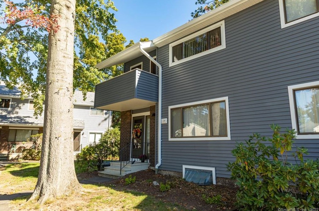 159 Shagbark Dr #159, Derby, CT 06418