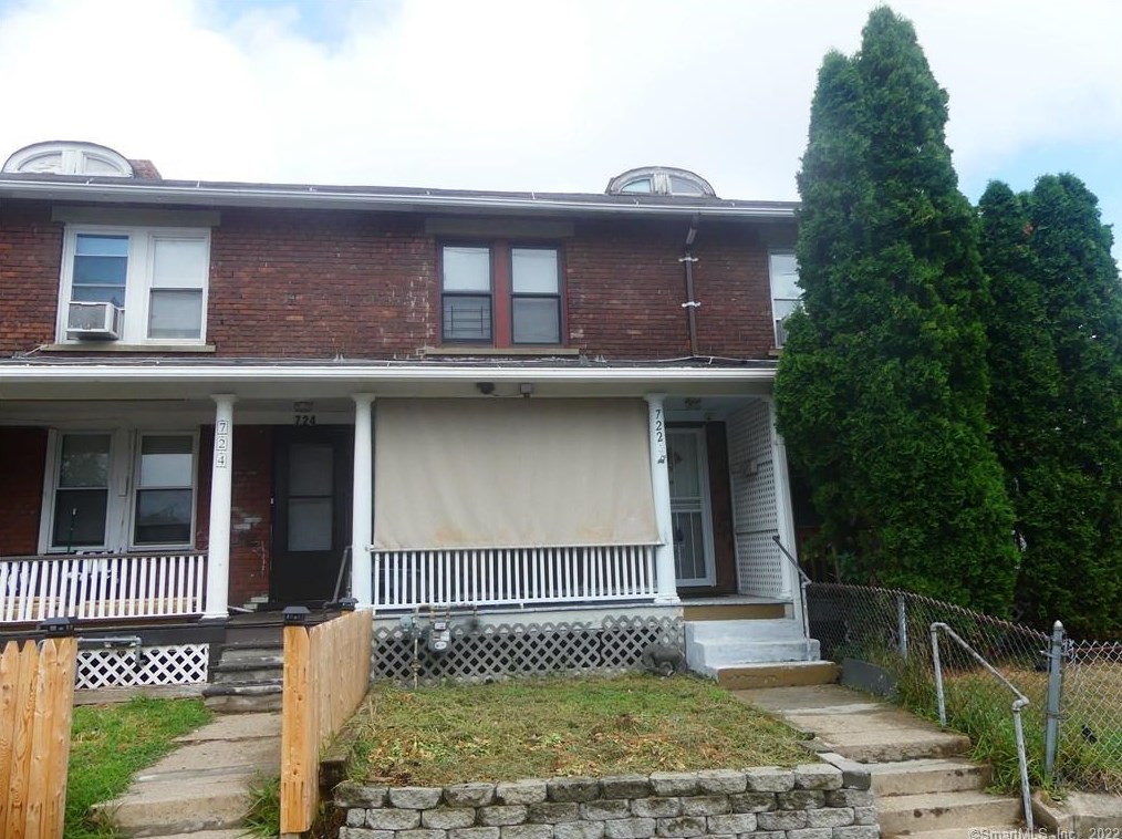 722 Brooks St, Bridgeport, CT 06608