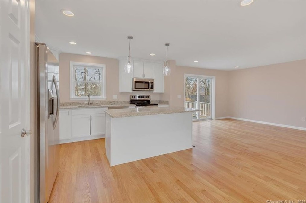 263 Williams St, Meriden CT 06450-4512 exterior